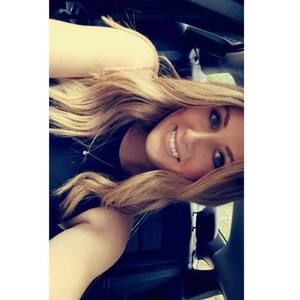 Meet your Posher, Courtney